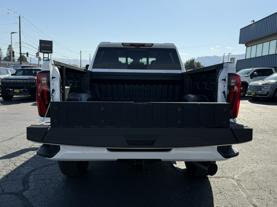 2025 GMC Sierra Denali 9