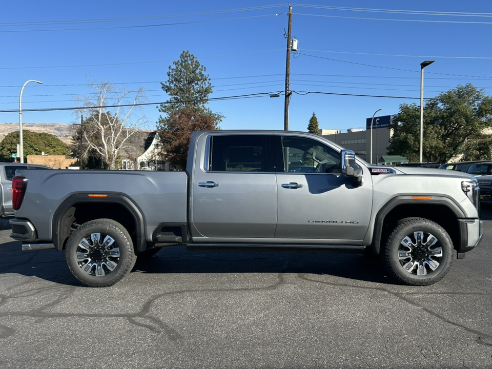 2025 GMC Sierra Denali 12