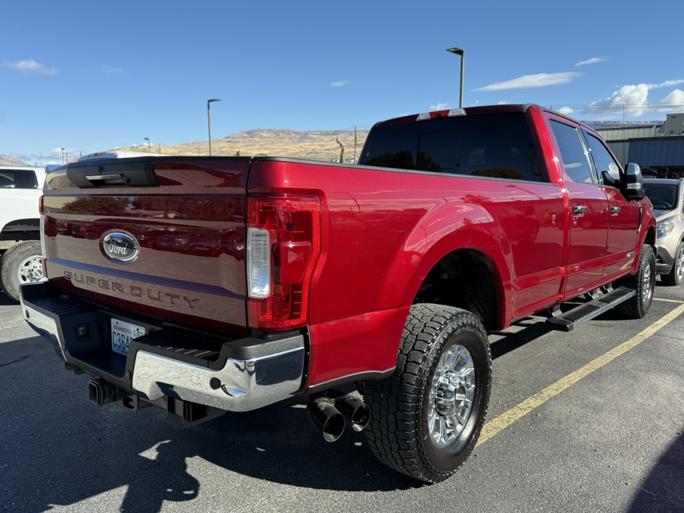 2017 Ford F-350 Lariat 4