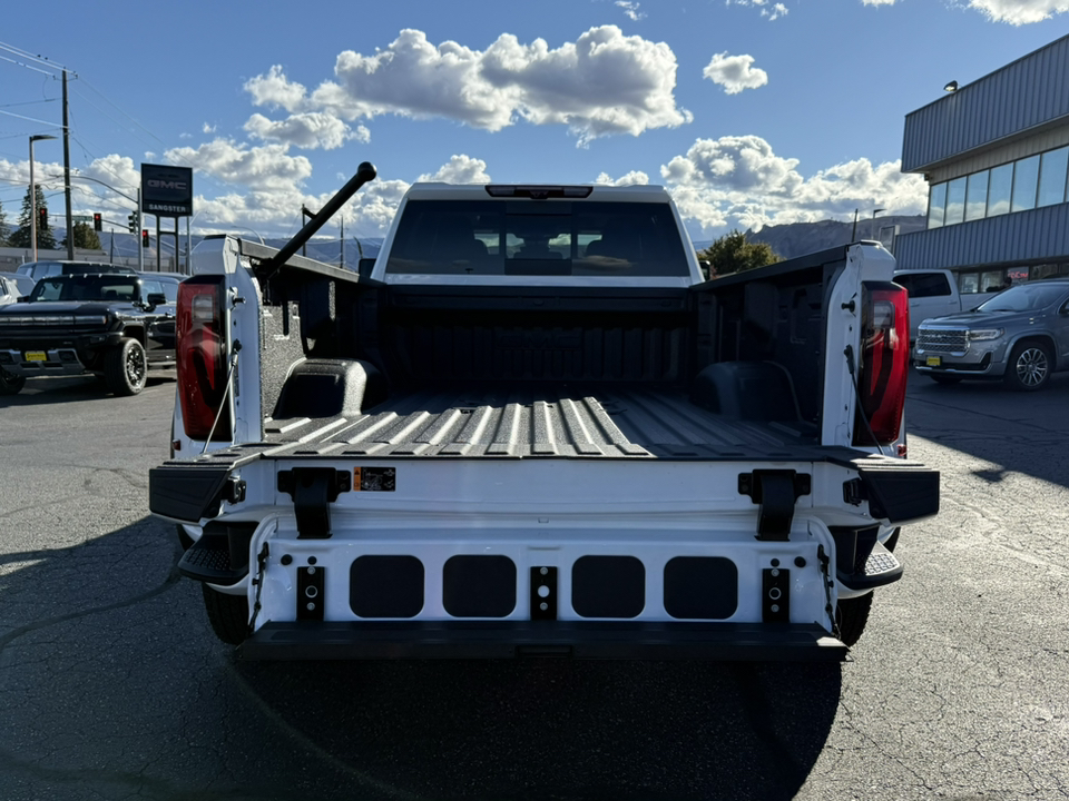 2025 GMC Sierra Denali 10