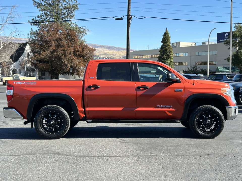 2016 Toyota Tundra SR5 10