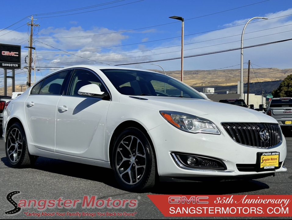 2017 Buick Regal Sport Touring 1