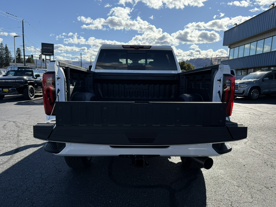 2025 GMC Sierra Denali 9