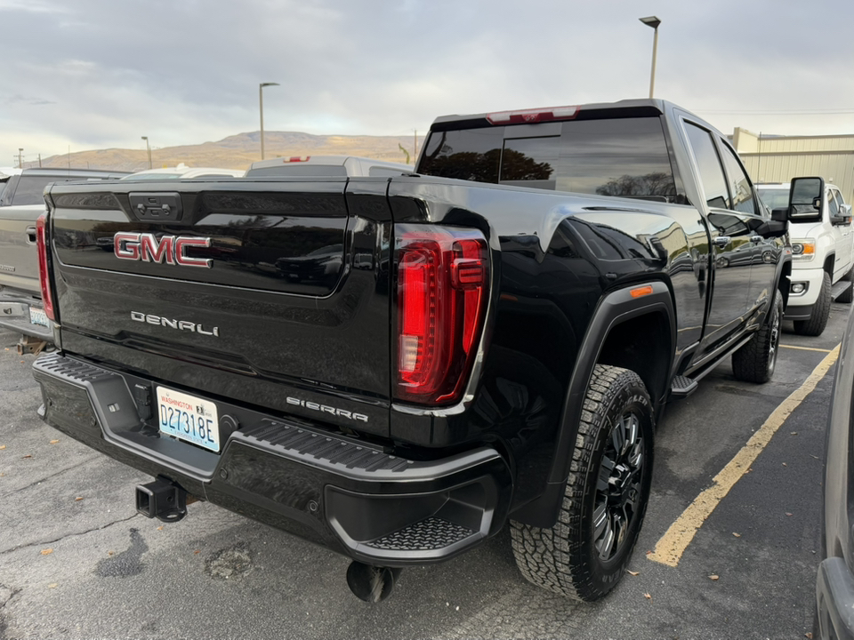 2023 GMC Sierra Denali 4