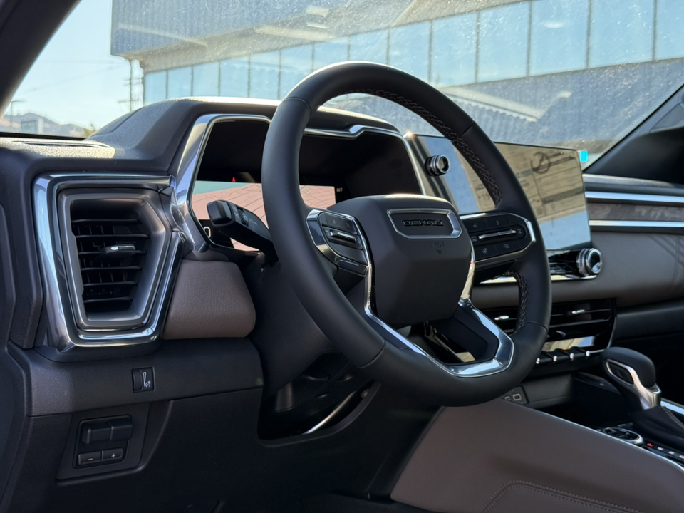 2024 GMC Canyon 4WD Denali 23