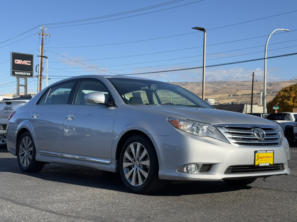 2011 Toyota Avalon Limited 9