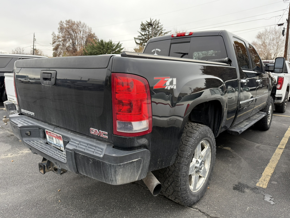 2011 GMC Sierra Denali 4