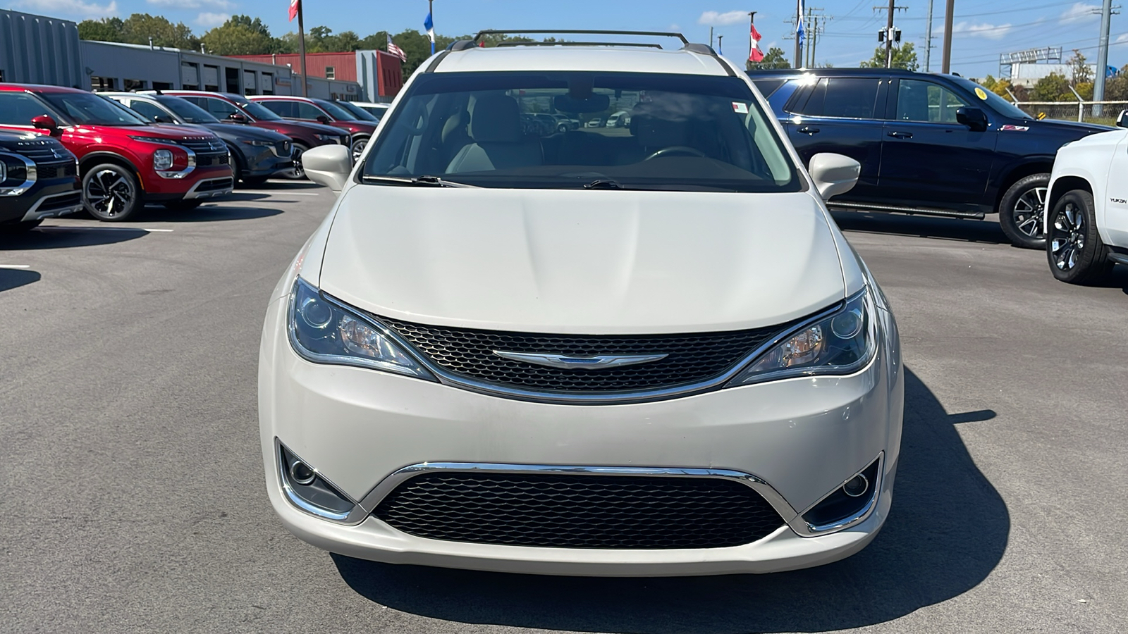 2017 Chrysler Pacifica Touring-L 2