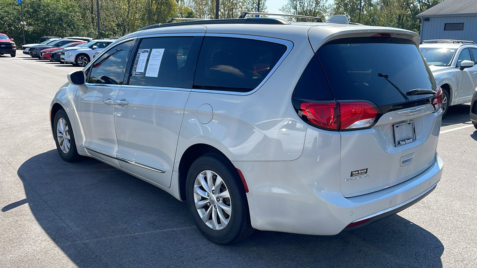 2017 Chrysler Pacifica Touring-L 5