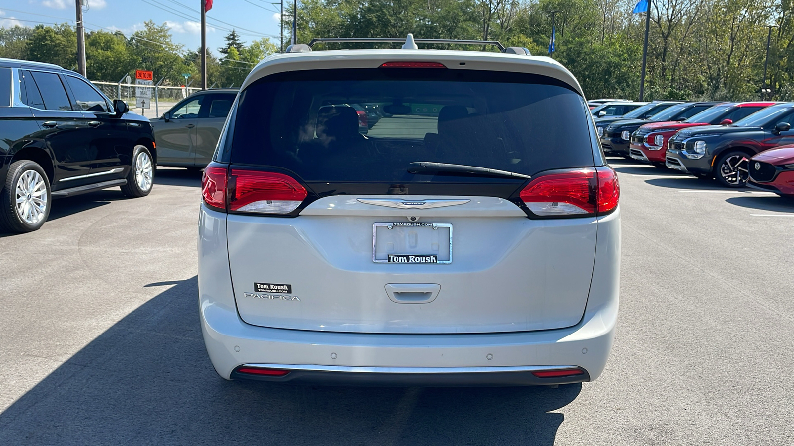 2017 Chrysler Pacifica Touring-L 6