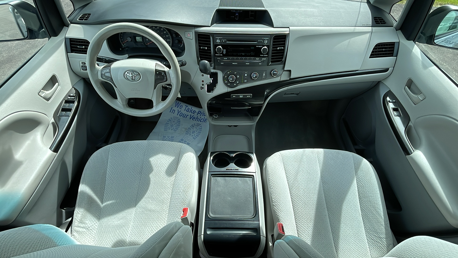 2012 Toyota Sienna  44