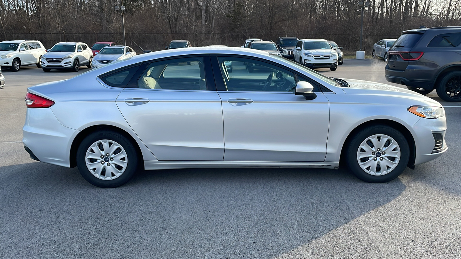 2019 Ford Fusion S 8