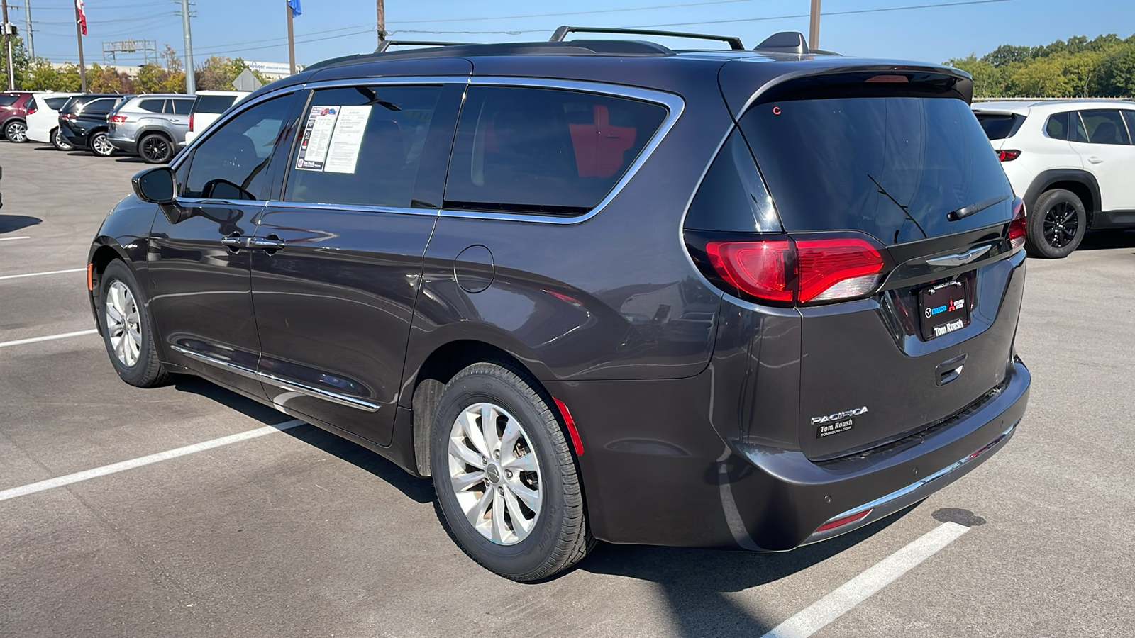 2017 Chrysler Pacifica Touring-L 5