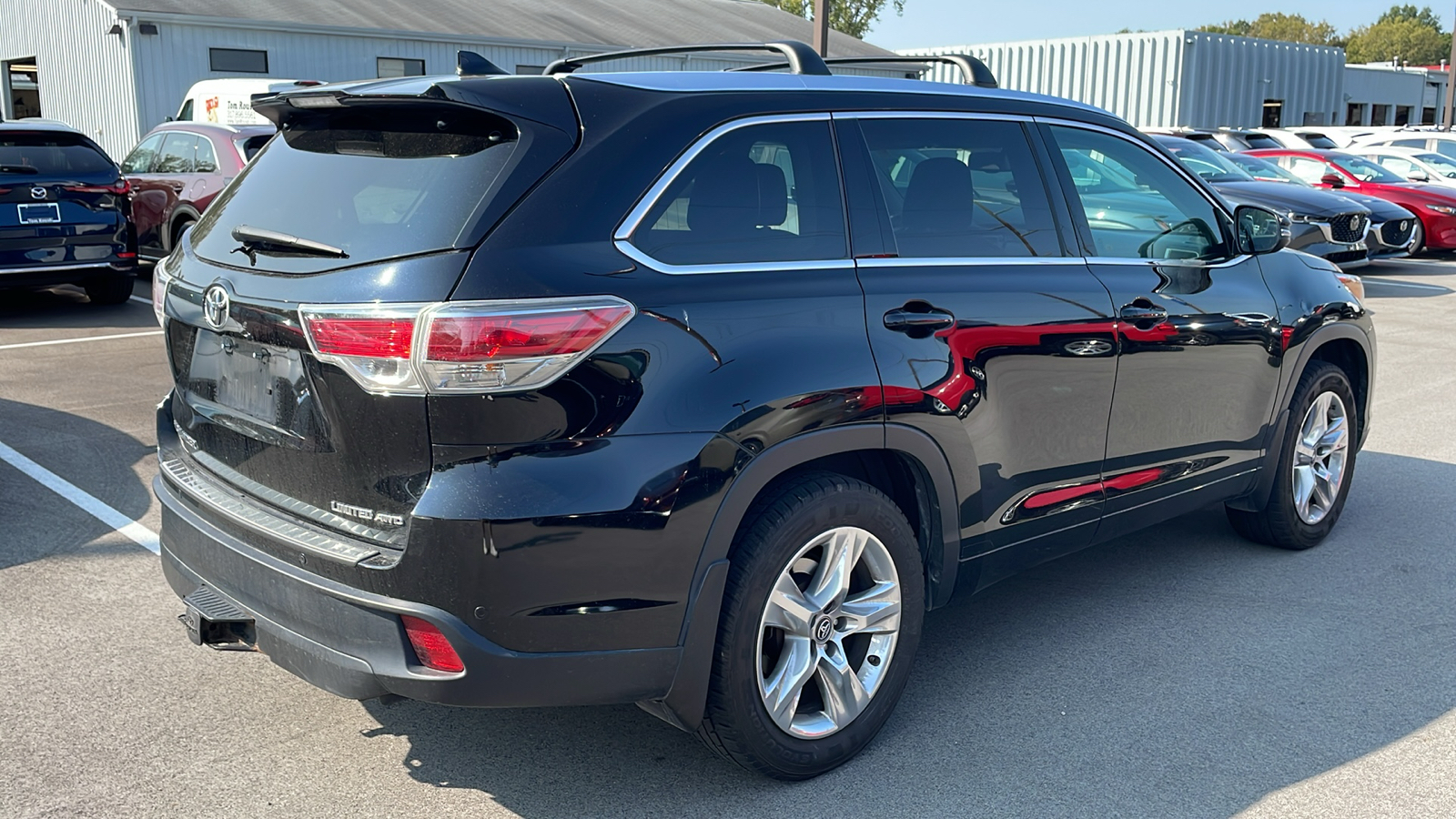 2016 Toyota Highlander  7