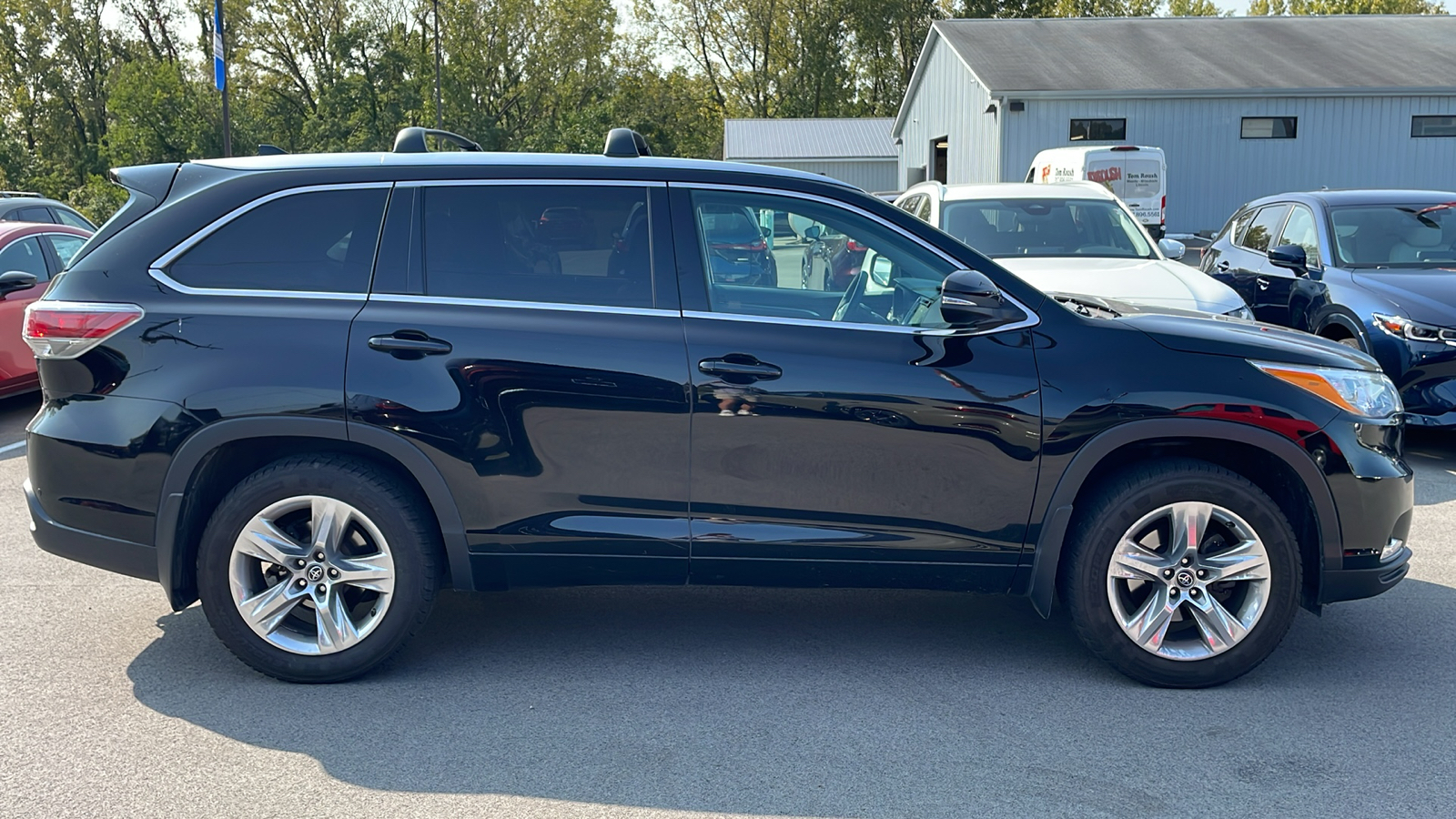 2016 Toyota Highlander  8