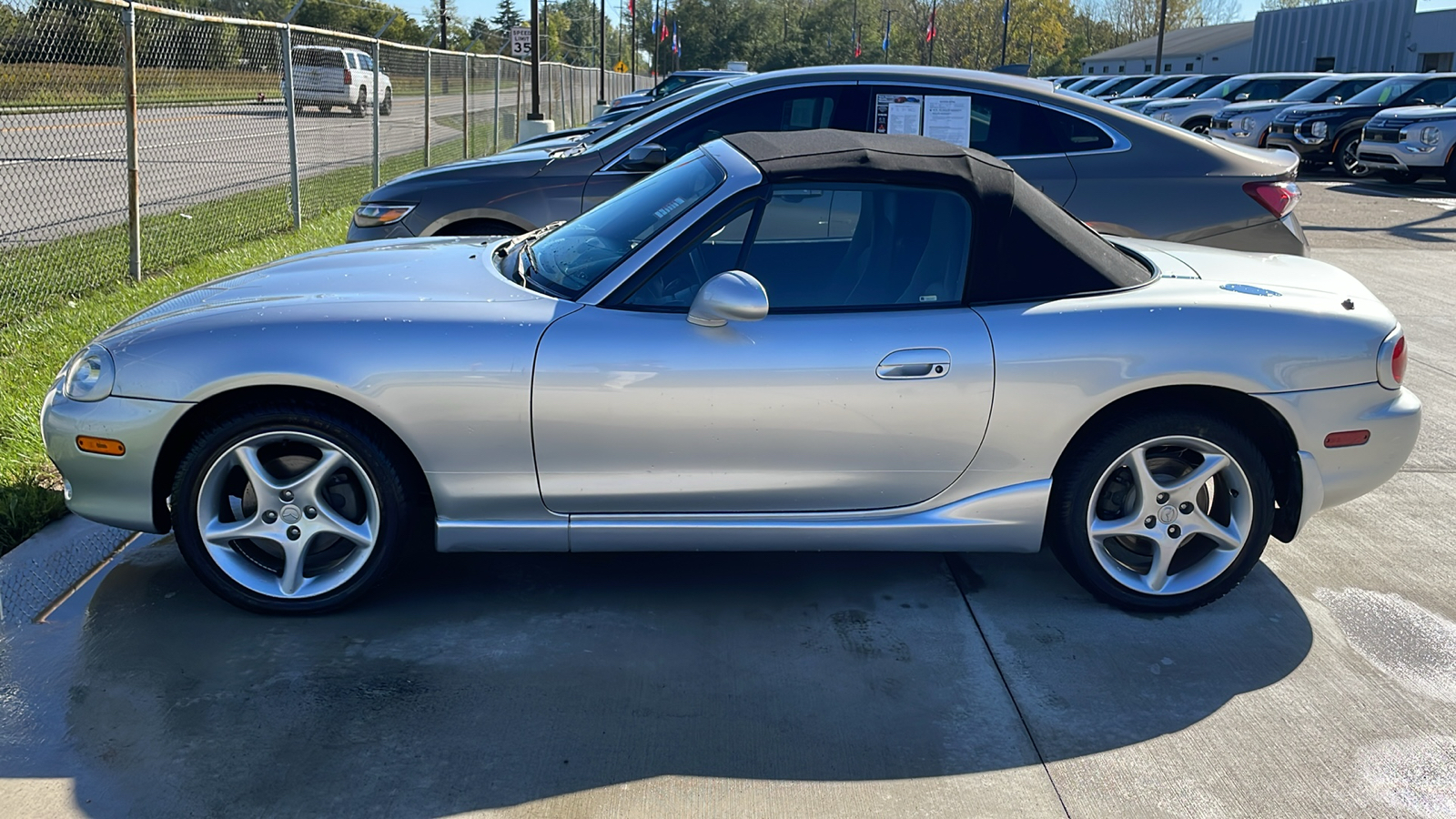 2003 Mazda MX-5 Miata  4