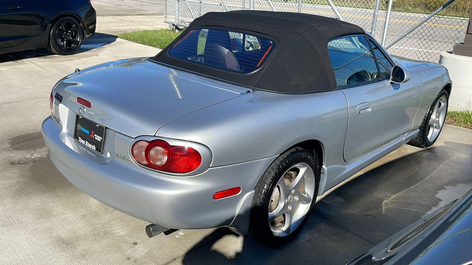 2003 Mazda MX-5 Miata  8