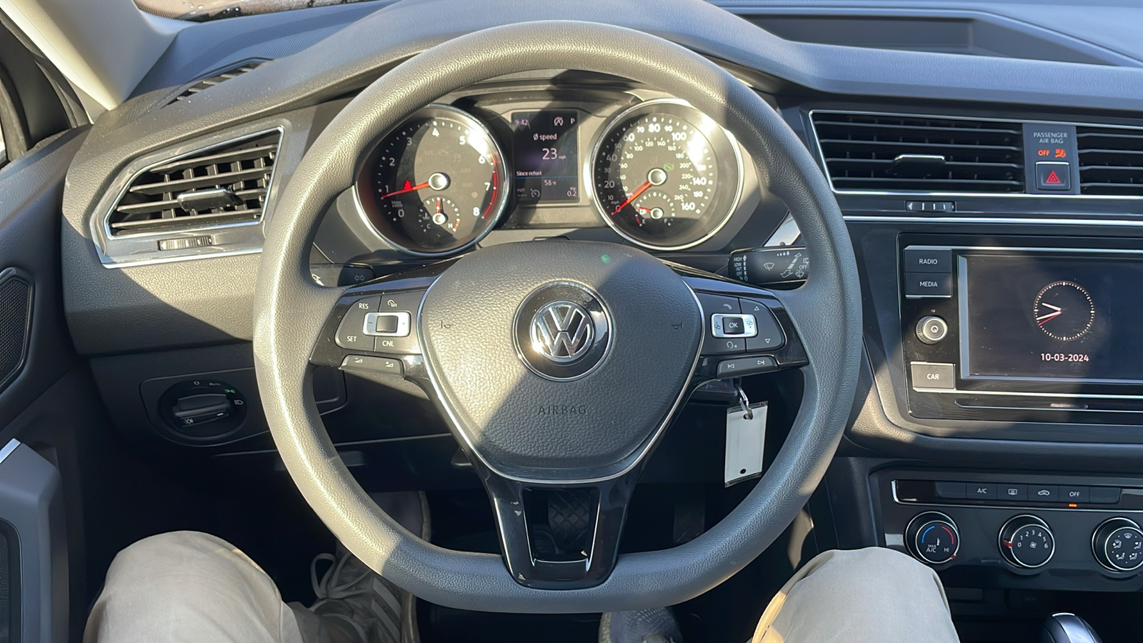 2018 Volkswagen Tiguan S 41