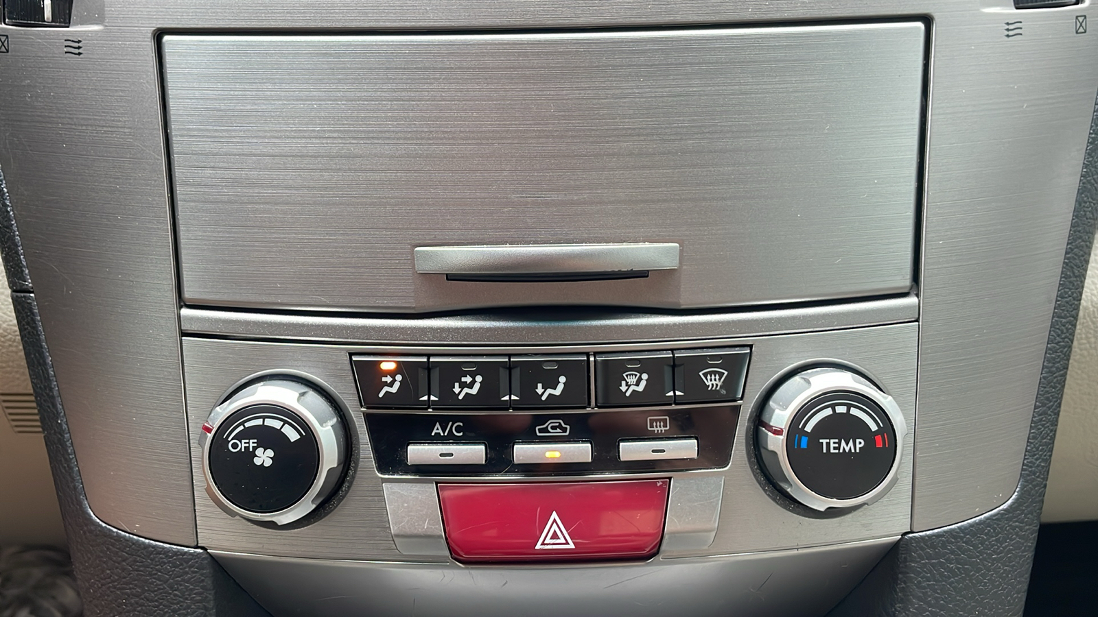 2013 Subaru Legacy 2.5i Premium 20