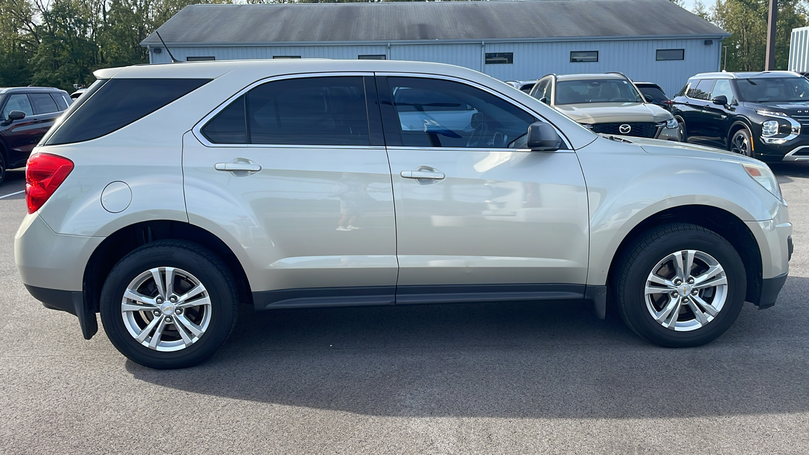 2013 Chevrolet Equinox LS 12