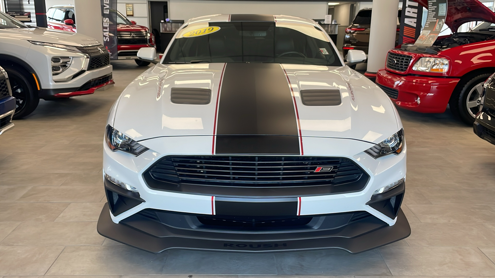 2019 Ford Mustang  2