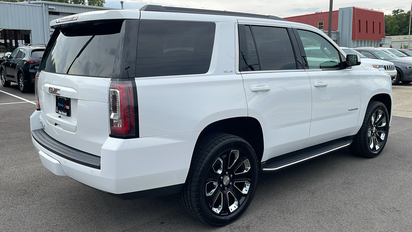 2020 GMC Yukon SLE 11