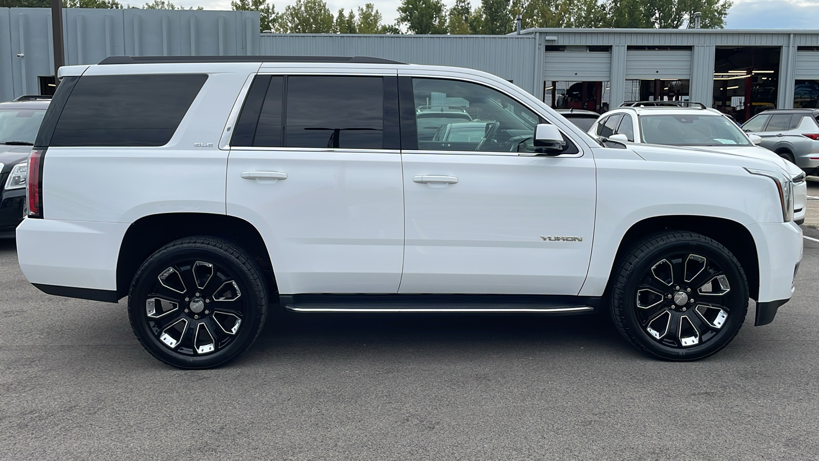 2020 GMC Yukon SLE 12