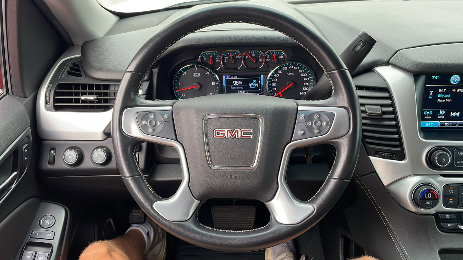 2020 GMC Yukon SLE 37