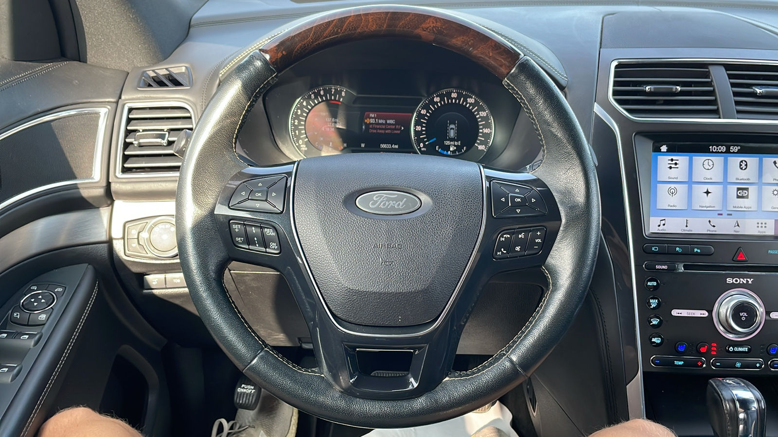 2018 Ford Explorer Platinum 39