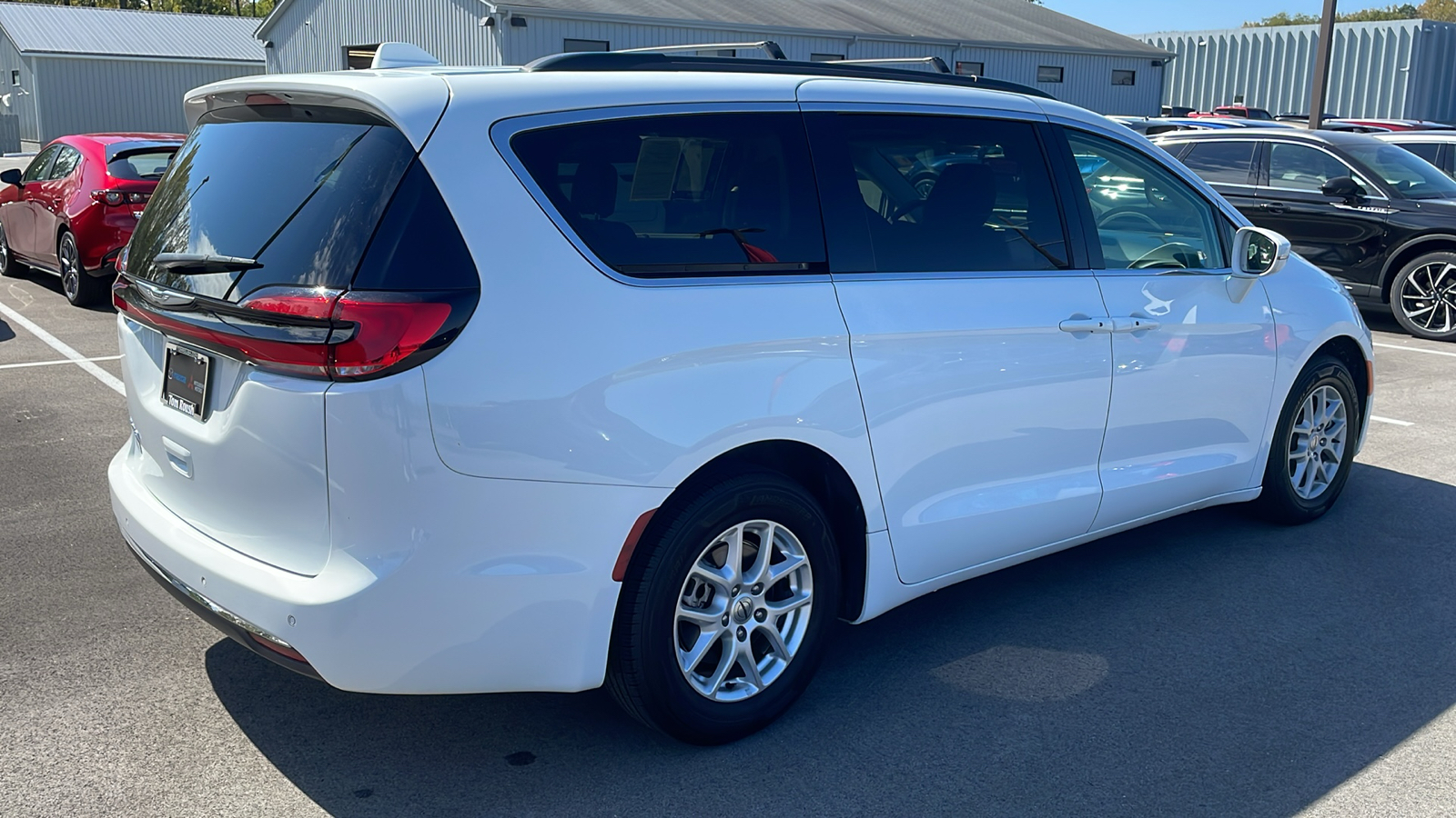 2022 Chrysler Pacifica Touring L 11