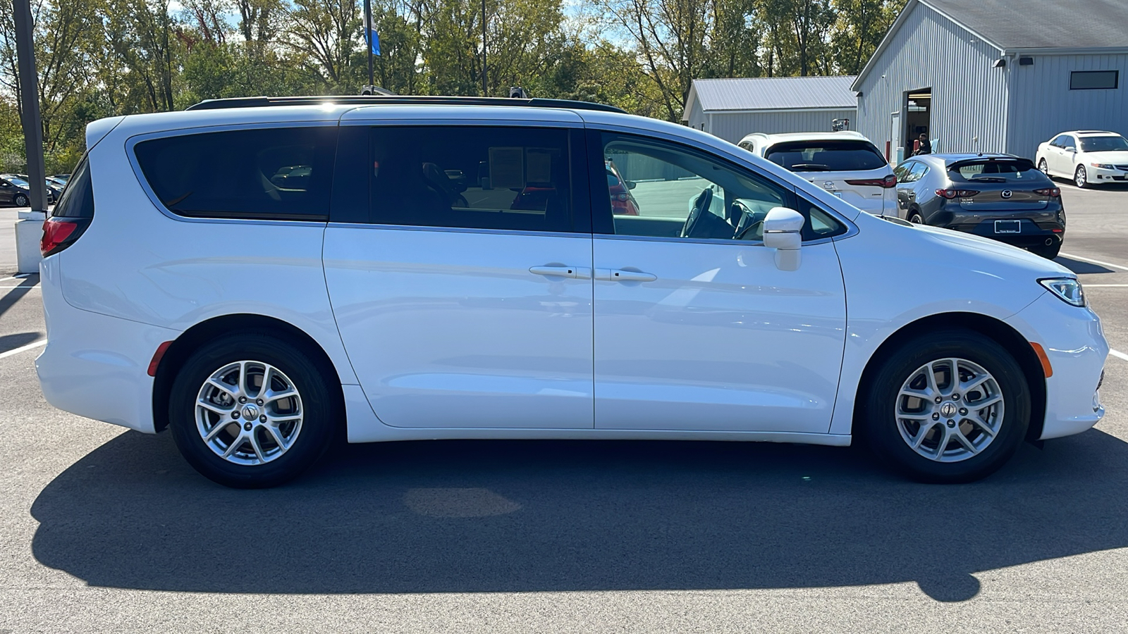 2022 Chrysler Pacifica Touring L 12