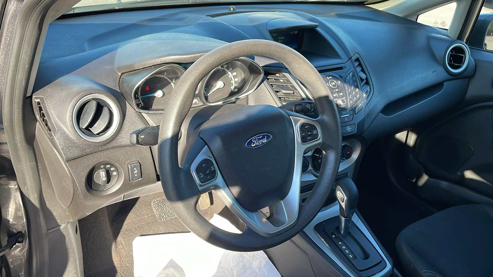 2019 Ford Fiesta SE 17