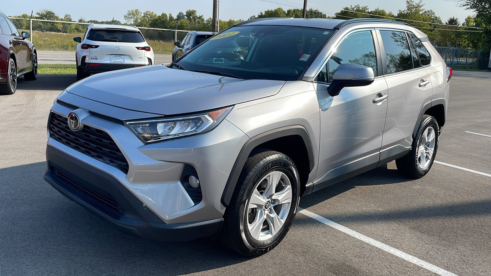 2021 Toyota RAV4 XLE 3