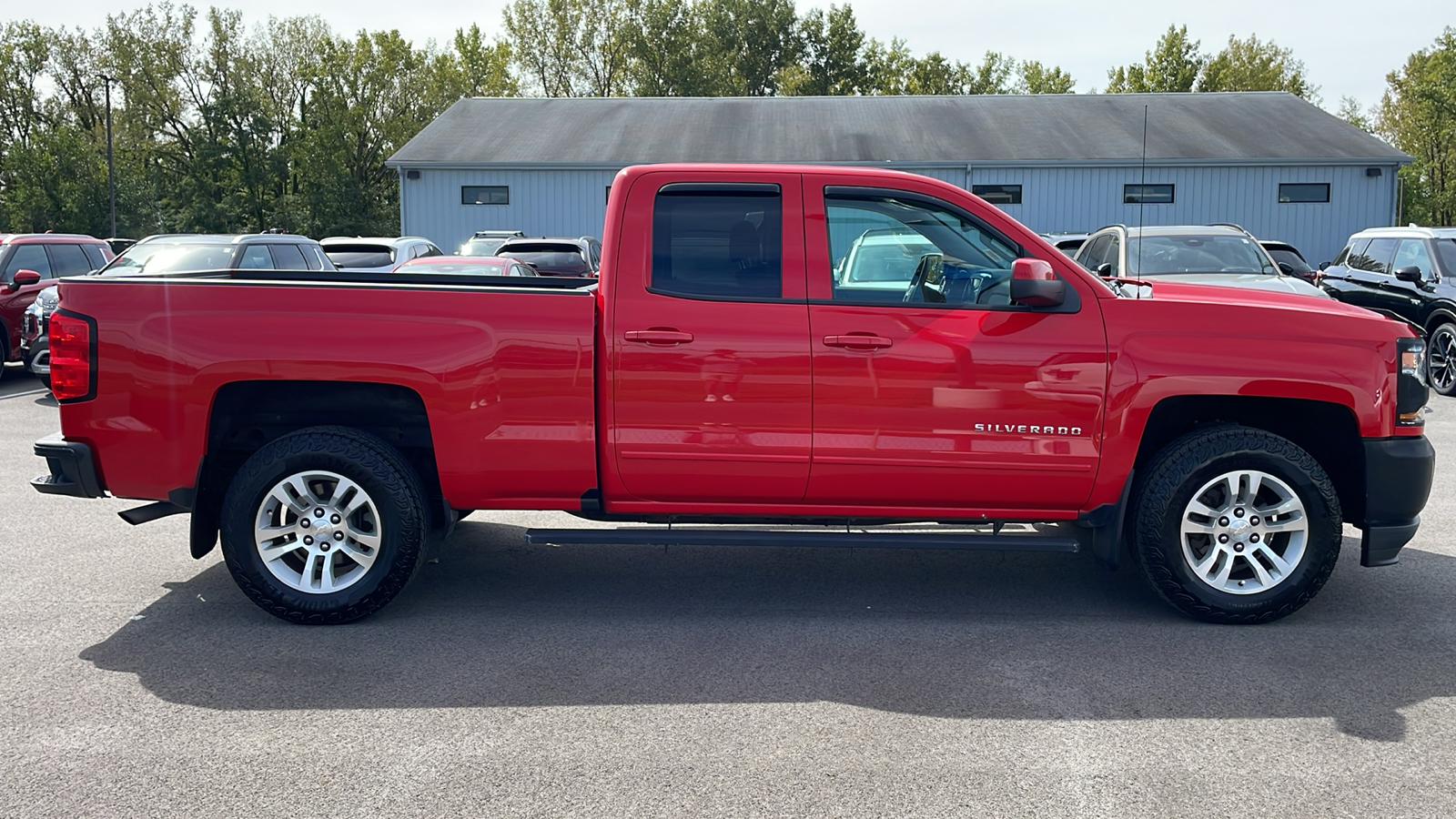 2017 Chevrolet Silverado 1500 LT 13