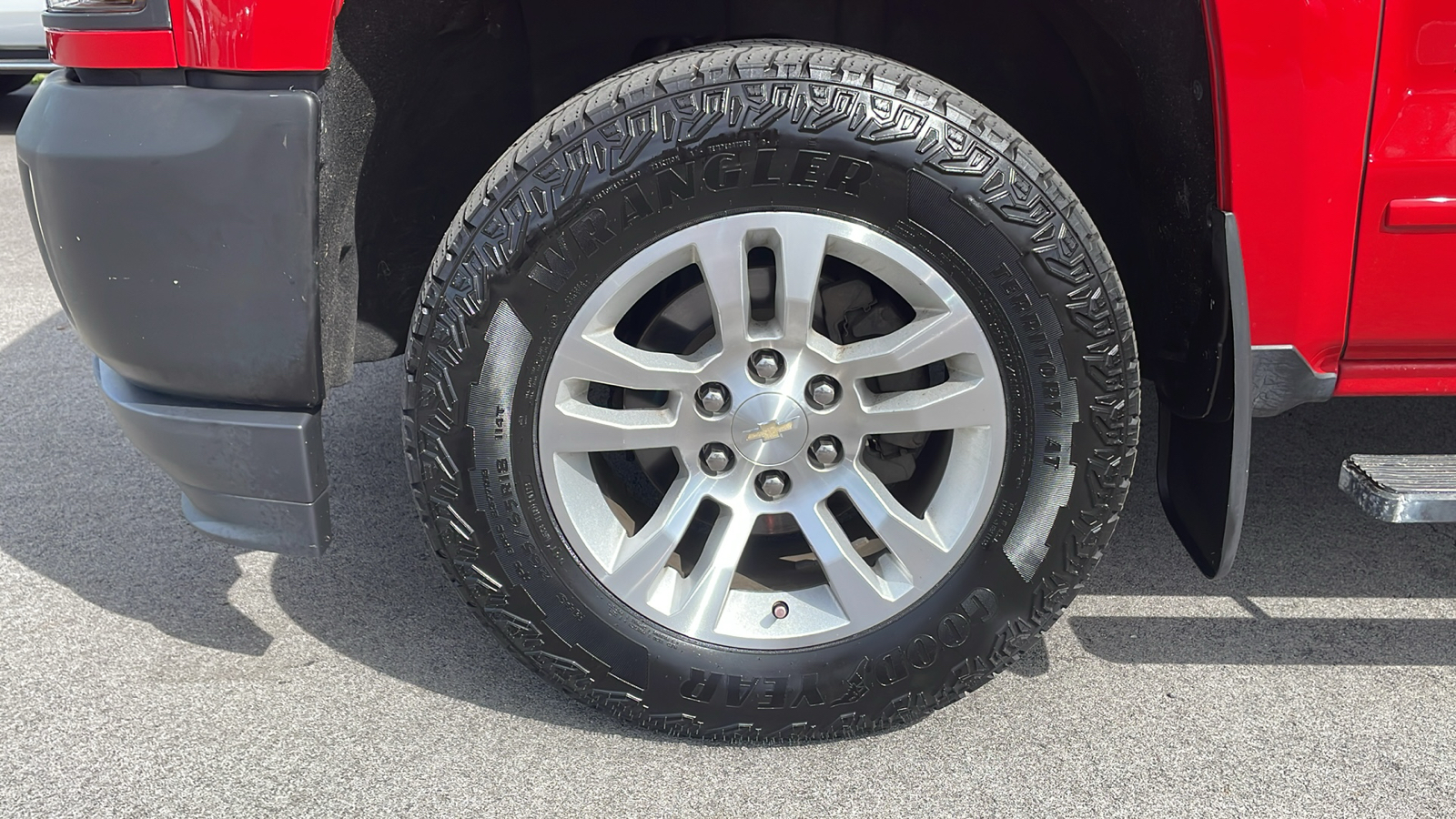 2017 Chevrolet Silverado 1500 LT 17