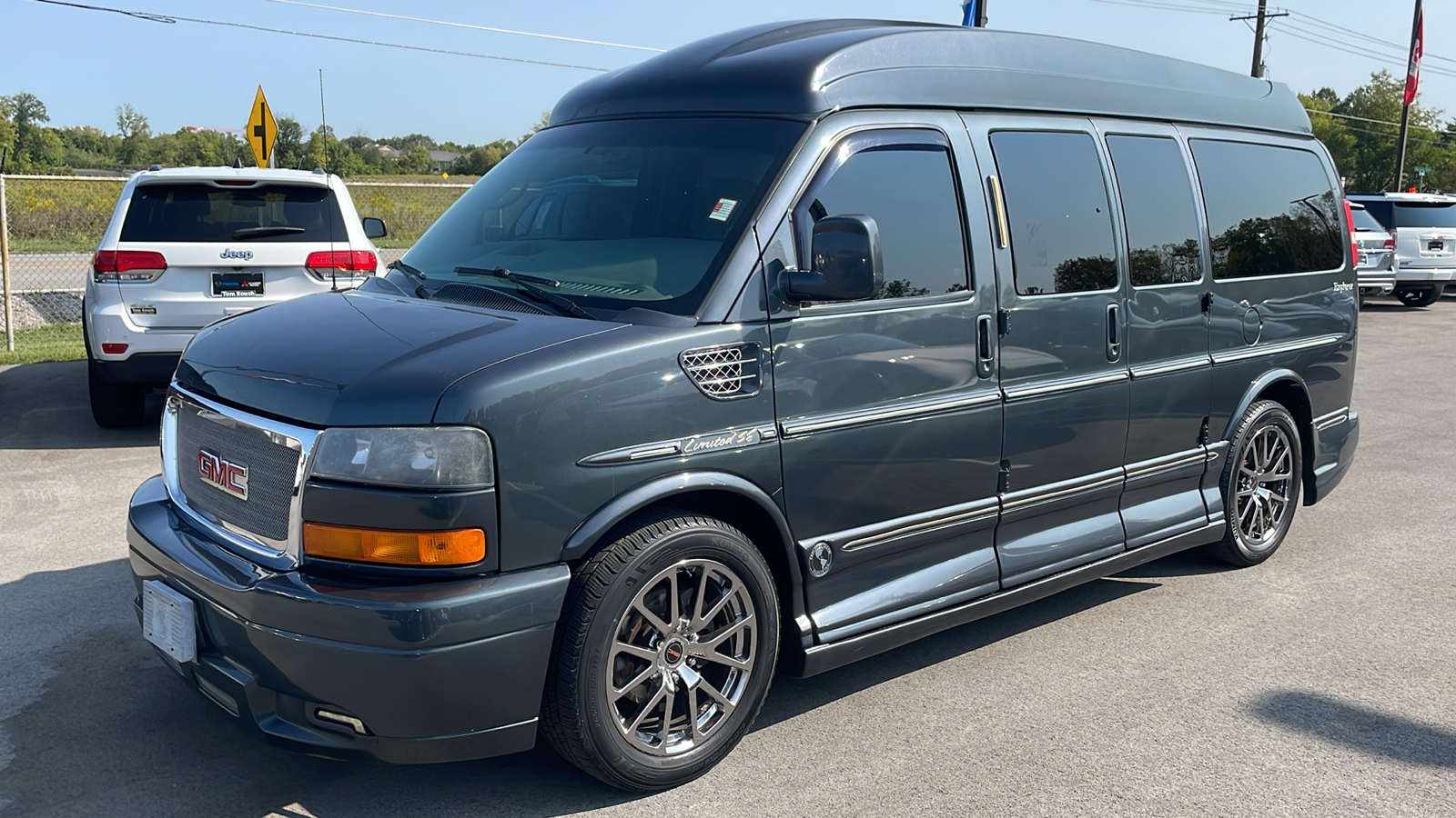 2014 GMC Savana Cargo Van Upfitter 3