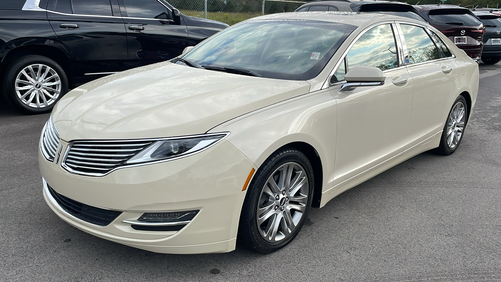 2015 Lincoln MKZ Hybrid 3