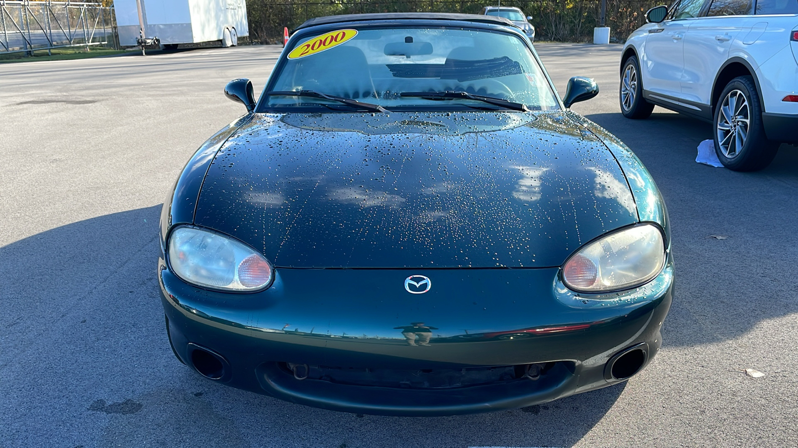 2000 Mazda MX-5 Miata Base 2