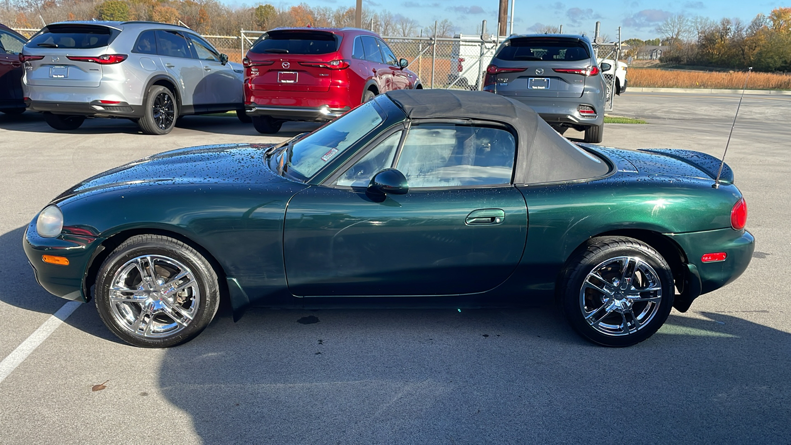 2000 Mazda MX-5 Miata Base 4