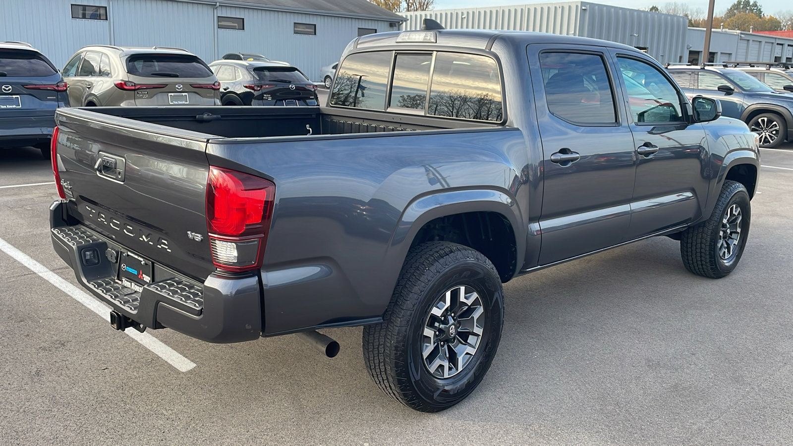 2020 Toyota Tacoma 4WD SR5 11