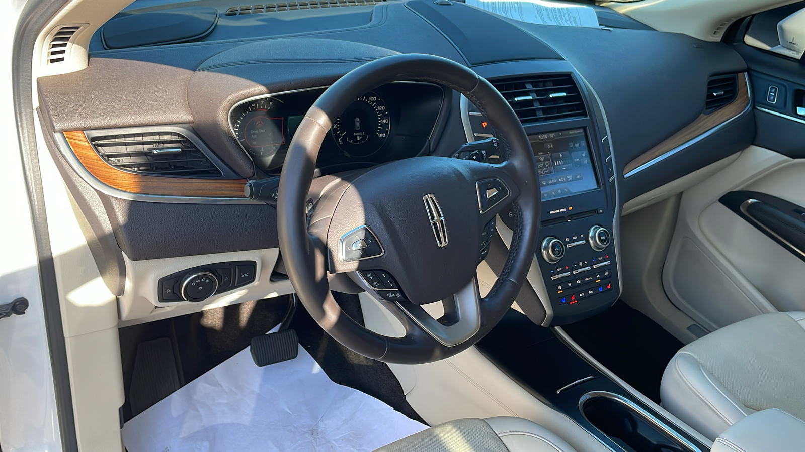 2015 Lincoln MKC  20