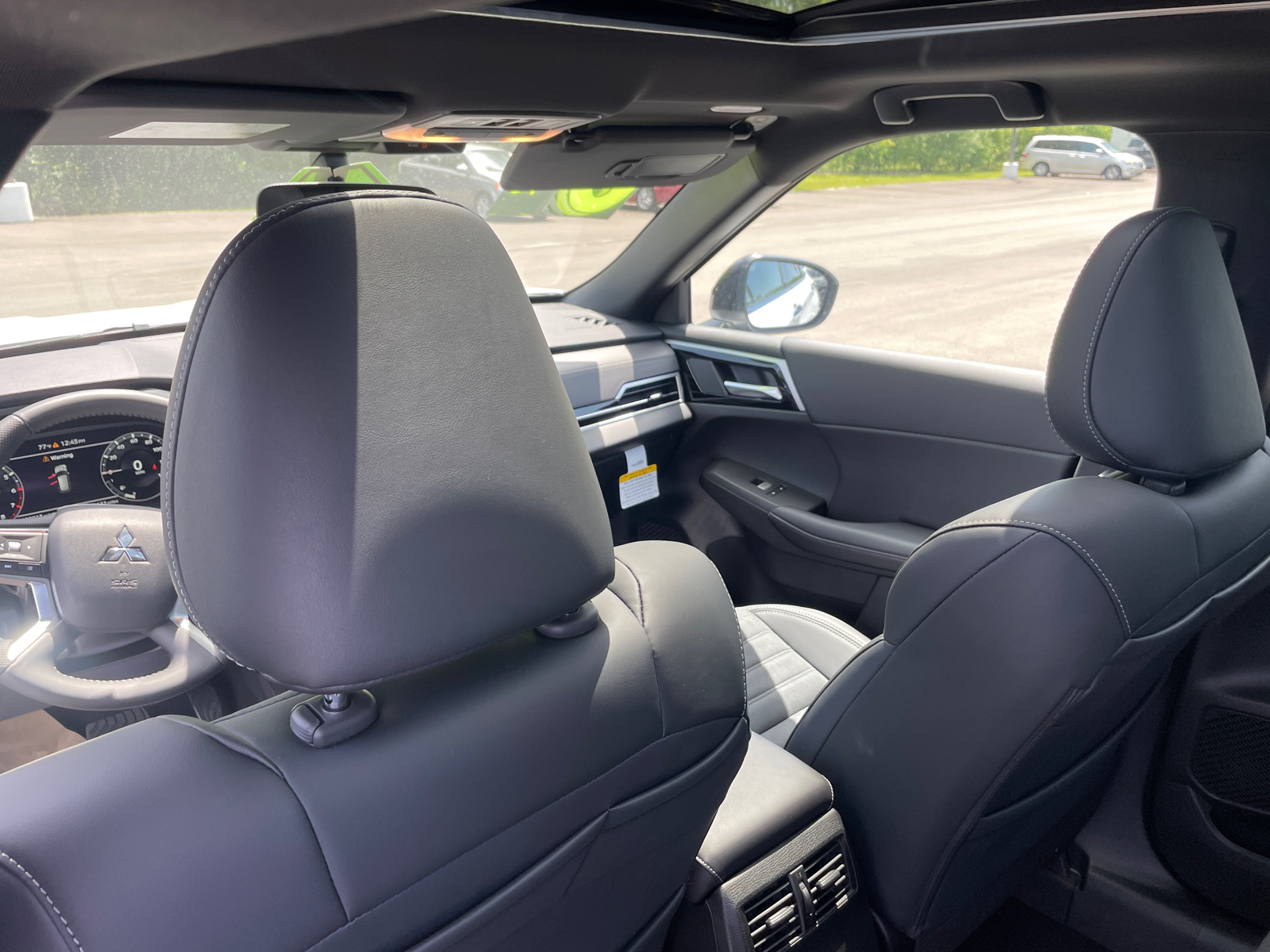 2024 Mitsubishi Outlander SE Black Edition w/Pano Roof 35