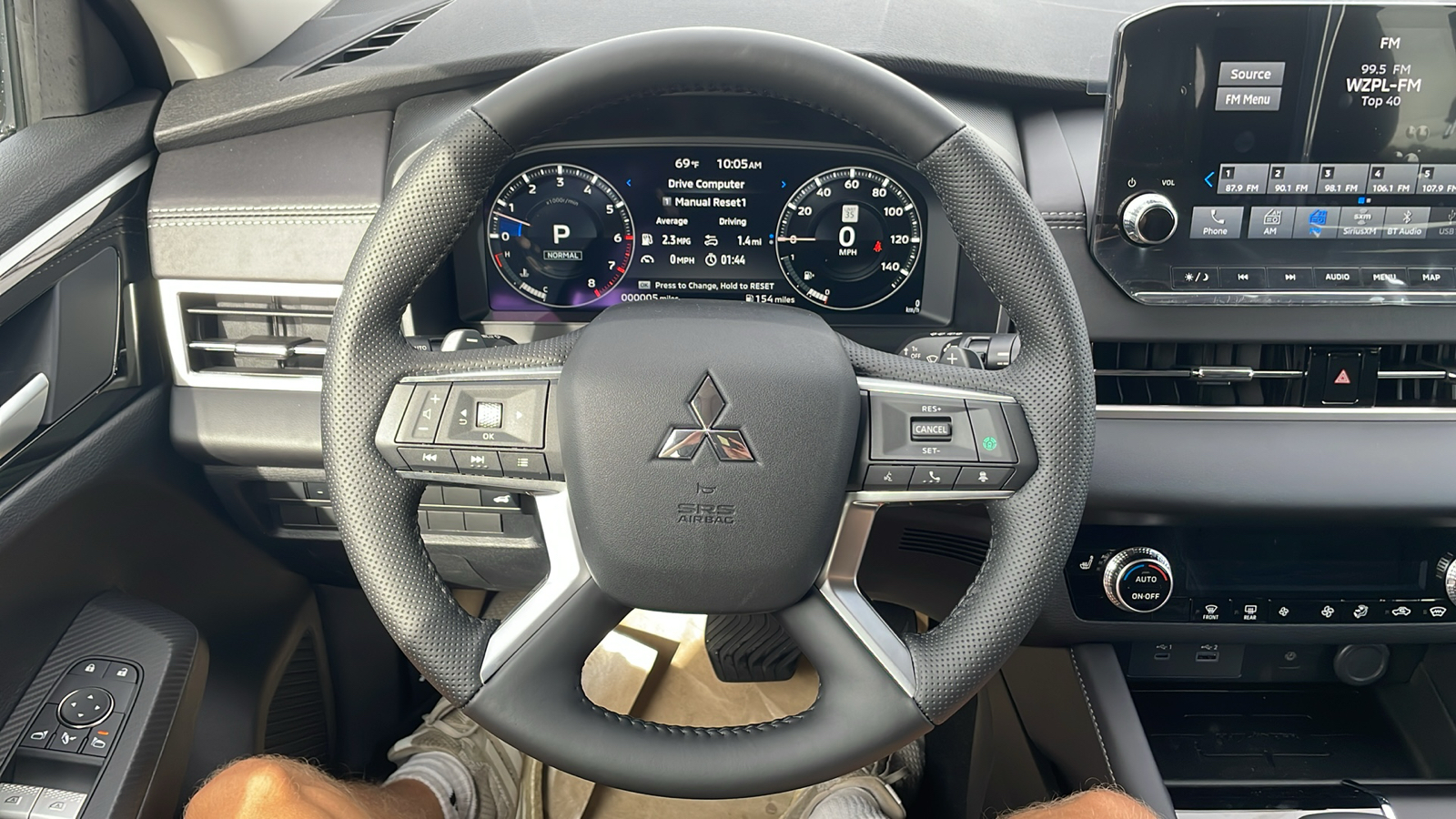 2024 Mitsubishi Outlander SE 38