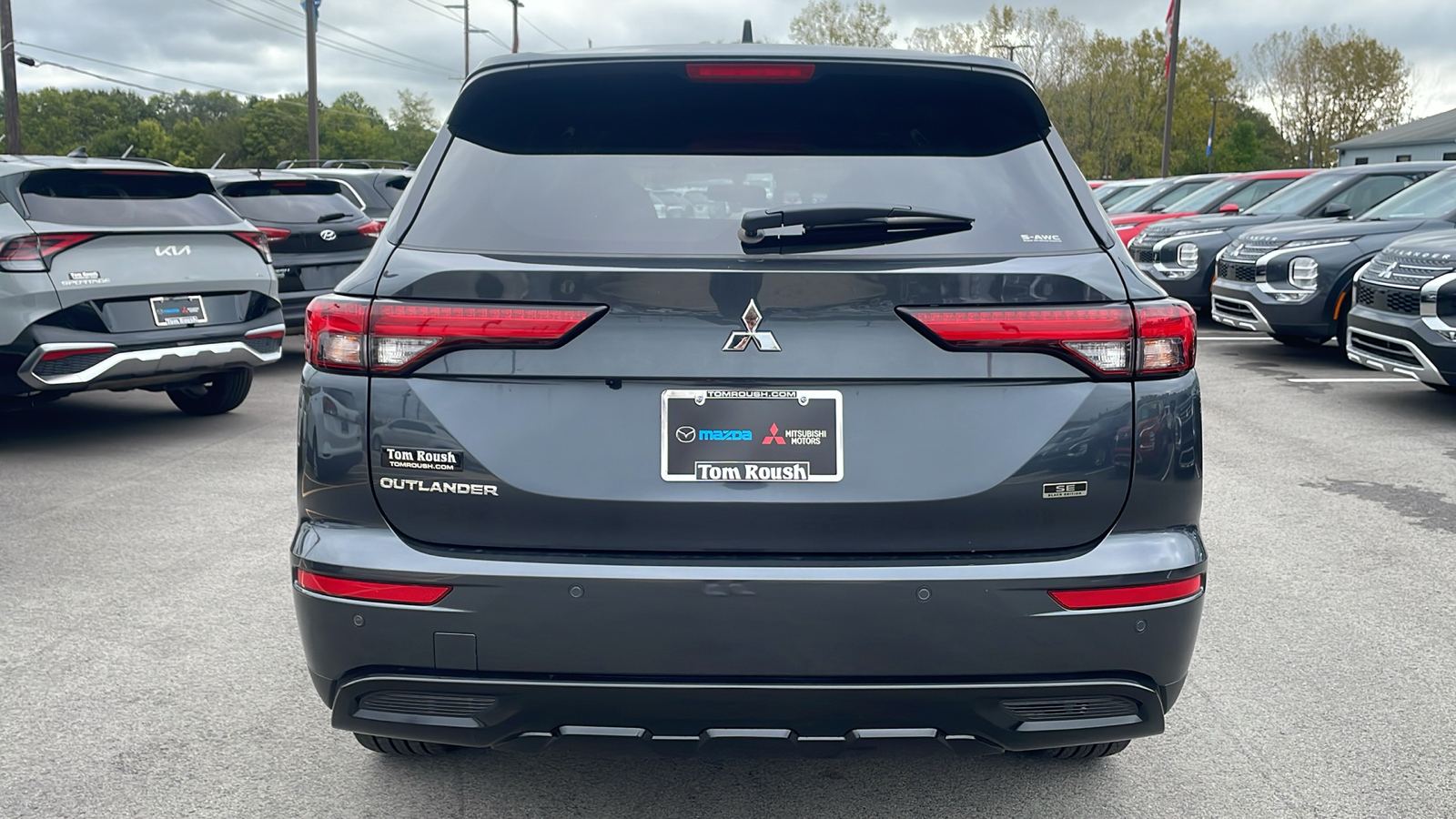 2024 Mitsubishi Outlander SE Black Edition w/Pano Roof 6