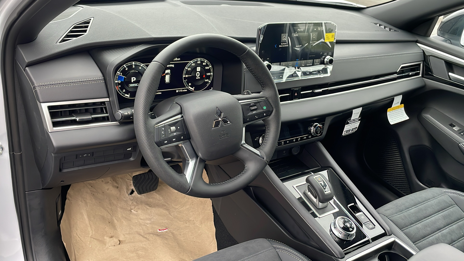 2024 Mitsubishi Outlander SE Black Edition w/Pano Roof 21