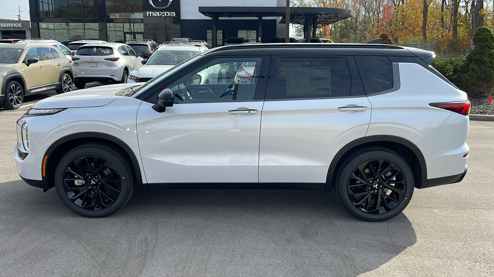 2024 Mitsubishi Outlander SEL Black Edition 4