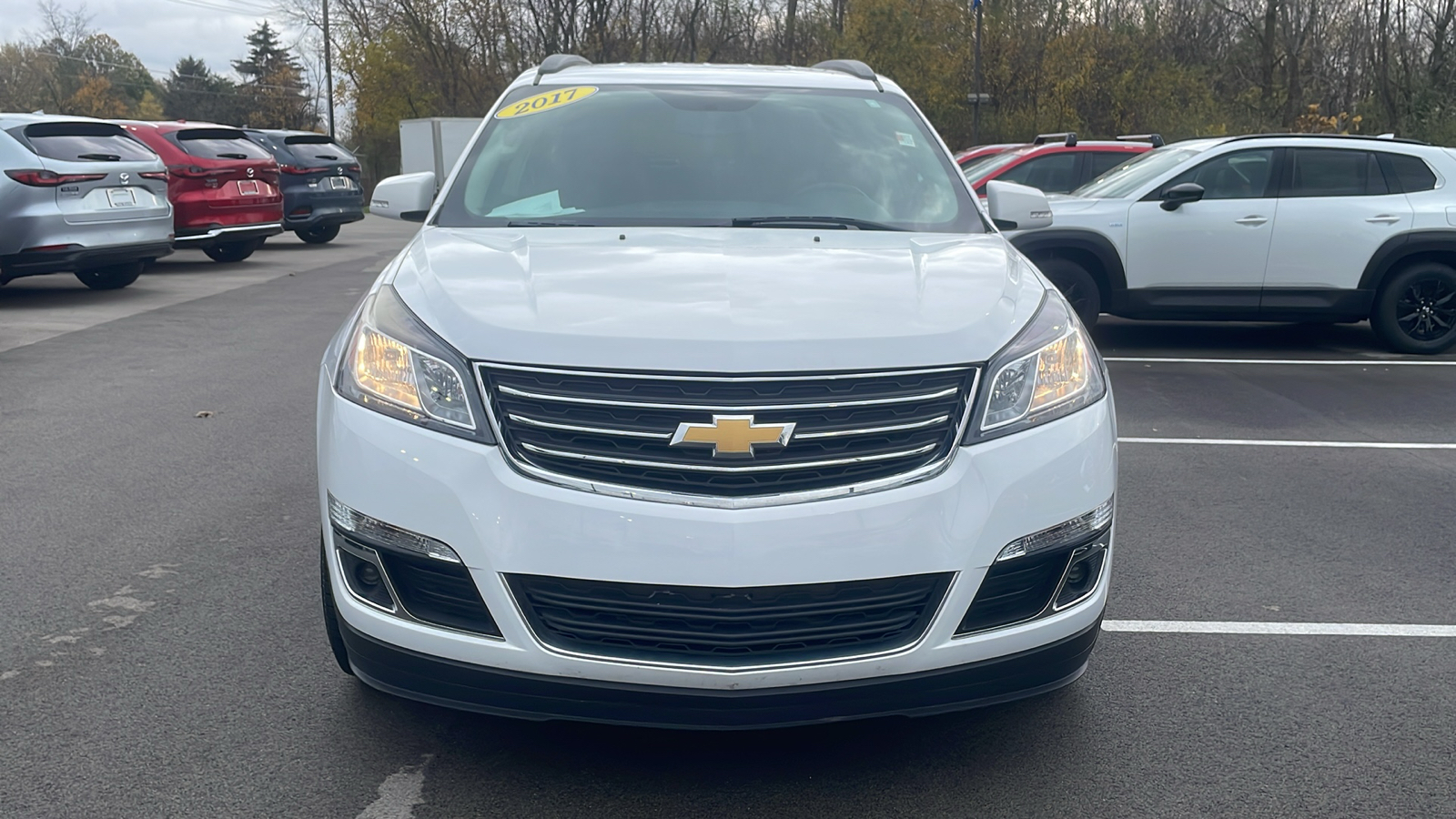 2017 Chevrolet Traverse LT 2