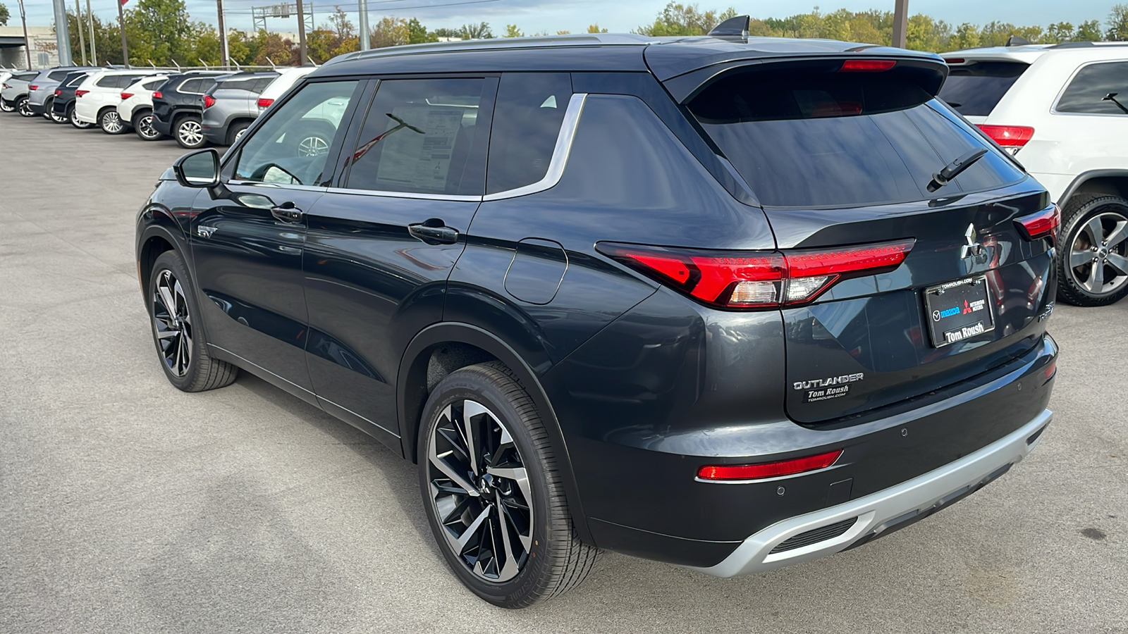 2025 Mitsubishi Outlander Plug-In Hybrid SEL 5