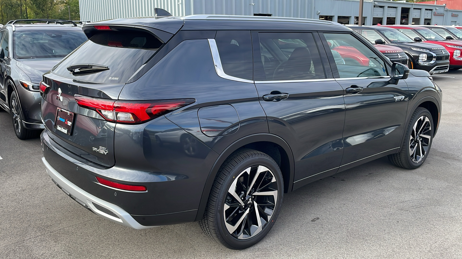 2025 Mitsubishi Outlander Plug-In Hybrid SEL 14