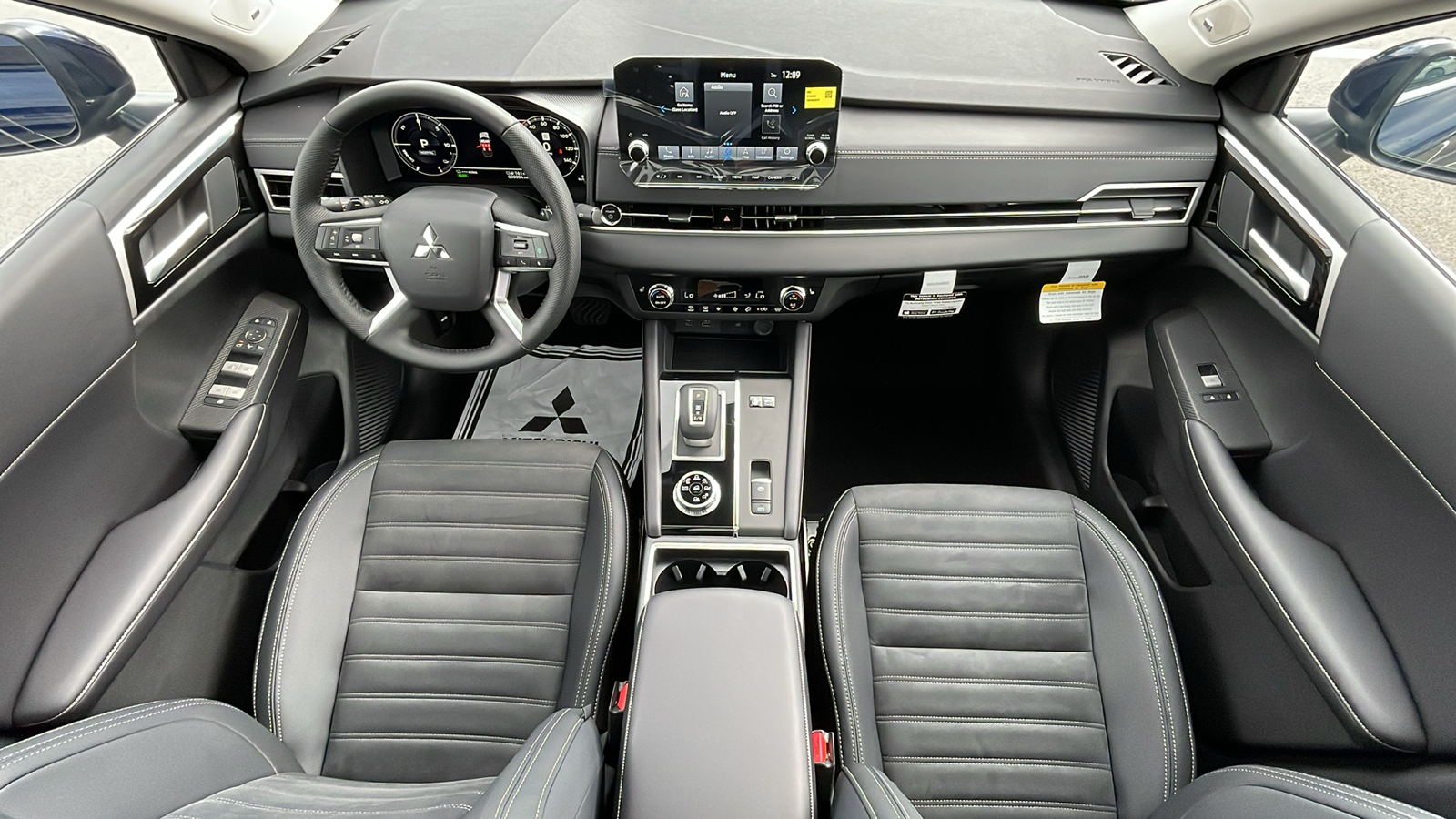 2025 Mitsubishi Outlander Plug-In Hybrid SE 58